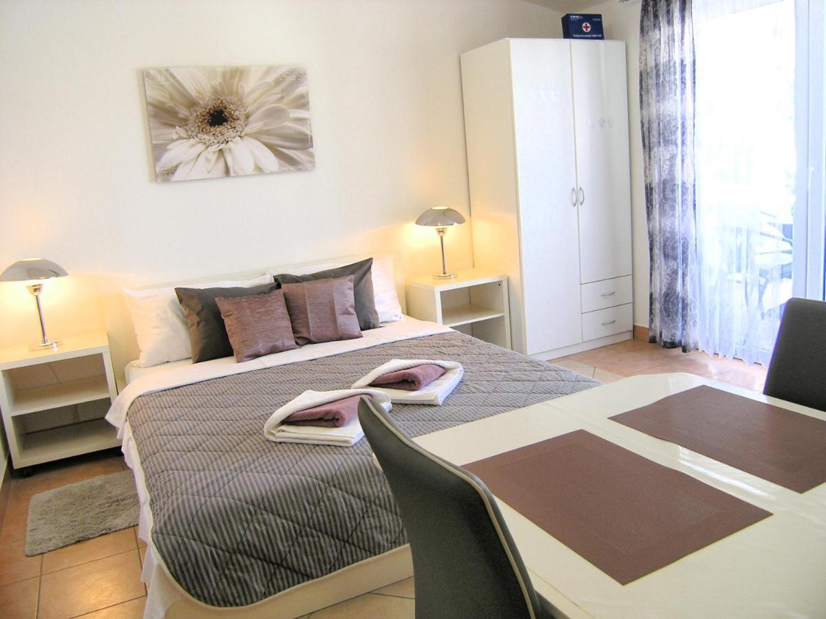 Apartmani Zganec Baška Екстериор снимка